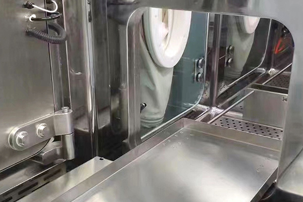 Aseptic isolator
